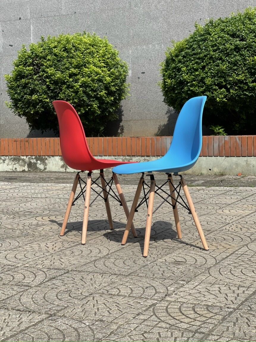 Combo 02 ghế nhựa Eames nhập khẩu