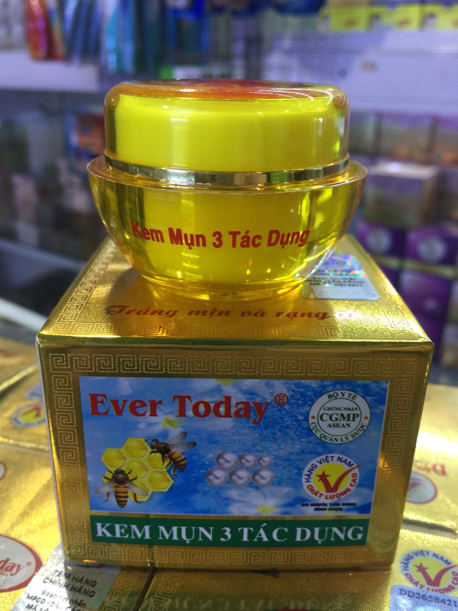Kem ever today mụn 3 tác dụng