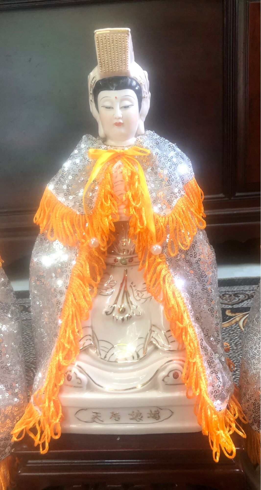 Áo choàng mẹ quan âm ( tượng 30-40cm)