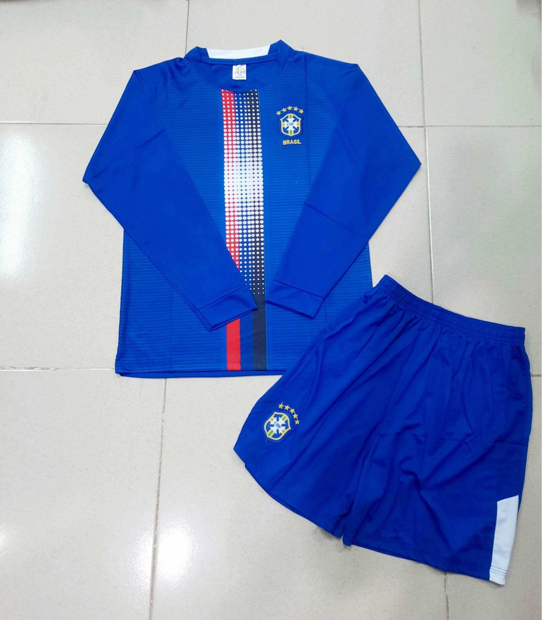 Đồ đá banh tay dài Brazil size 9-15