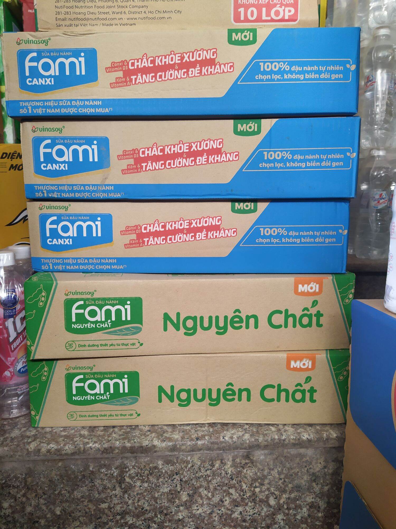 thùng sữa Fami nguyên chất (200ml x 36 hộp)