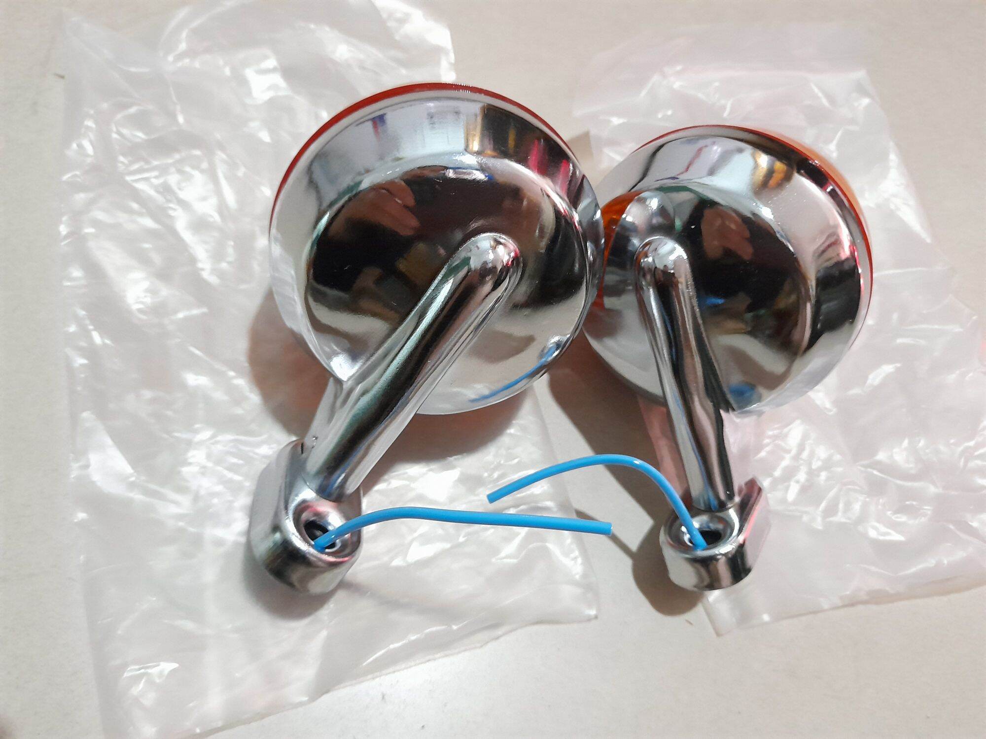 Cặp đèn xi nhan xe 67 sắt xi.