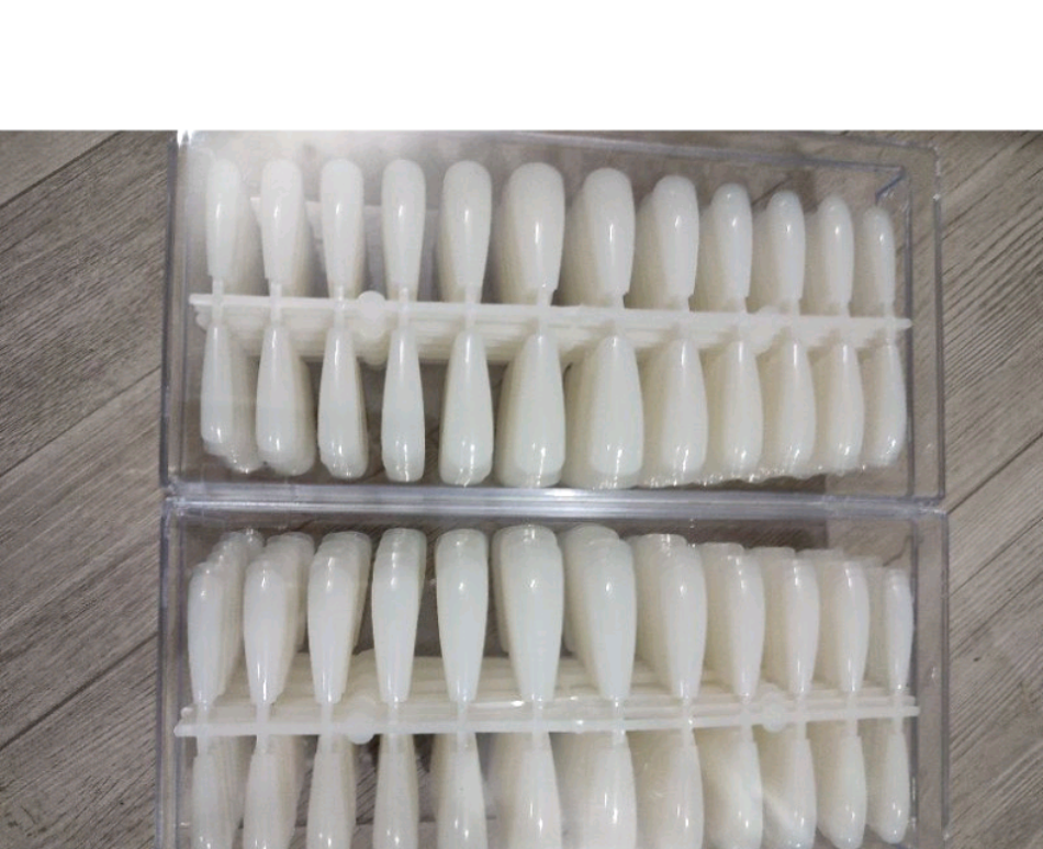 Móng úp form thang Âu Mỹ đục