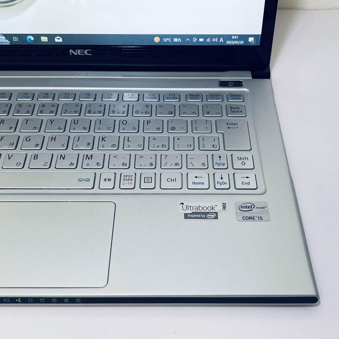 Laptop Nec LavieG 0.89kg