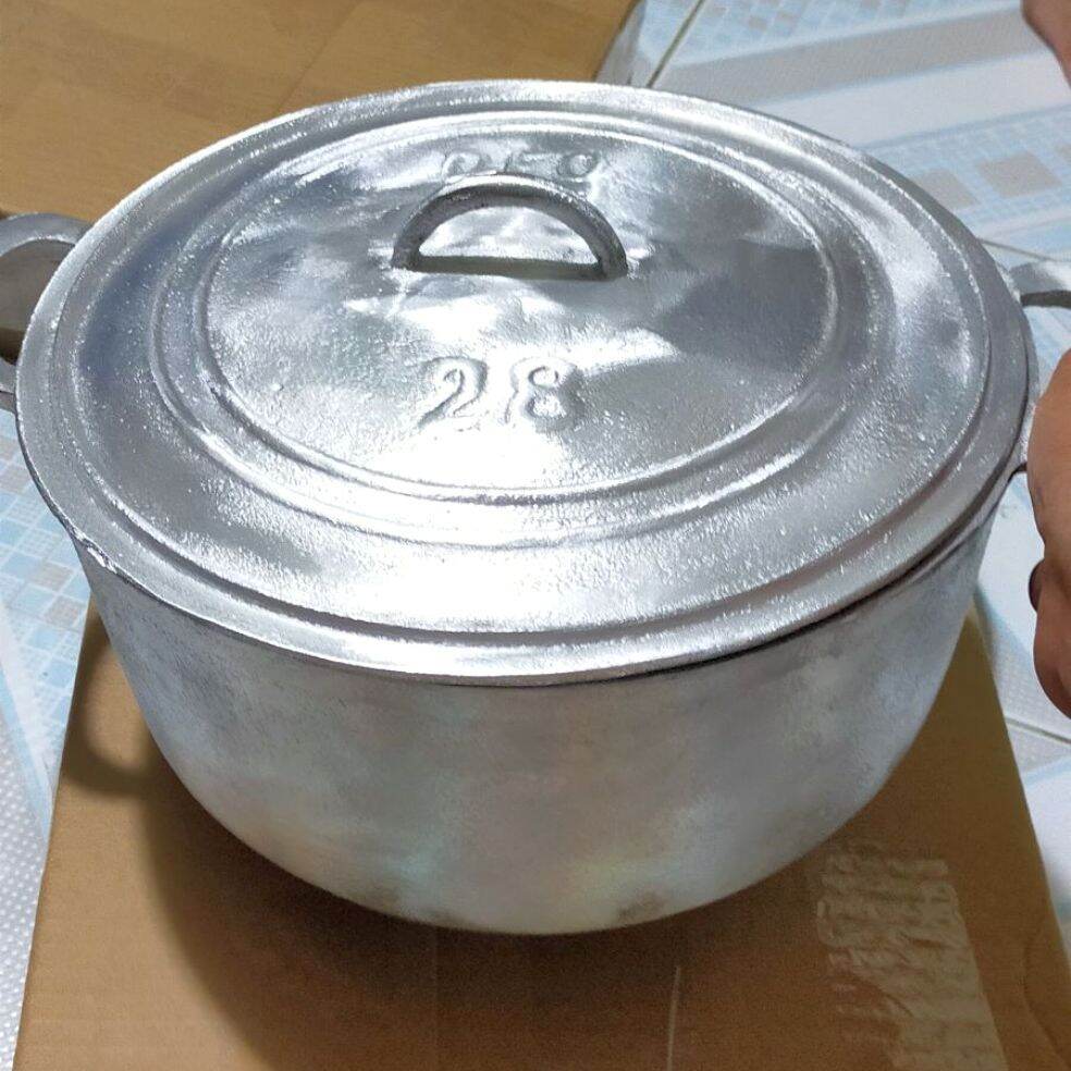 Nồi gang đúc thủ công số 28 dk27cm đã xoa bóng