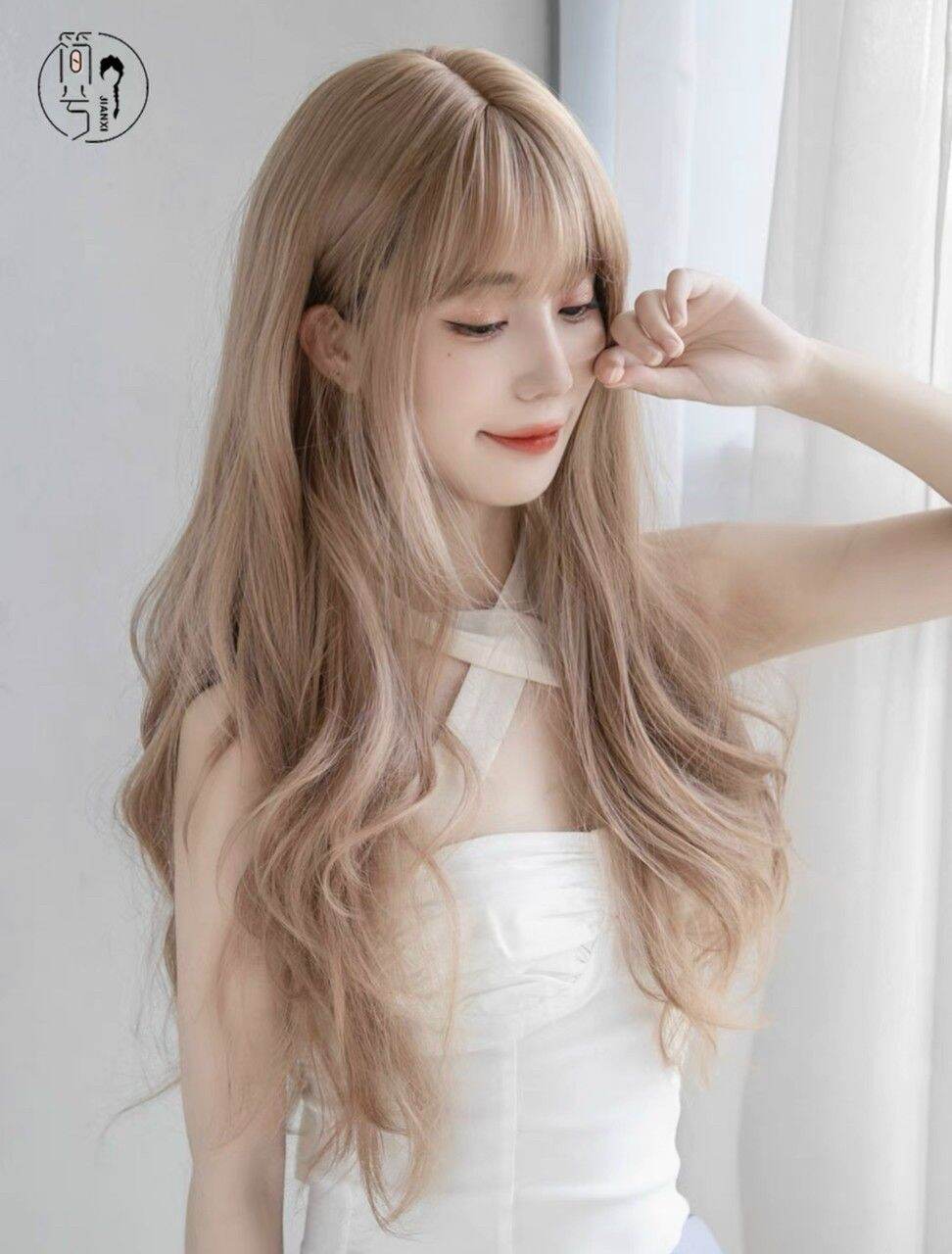 Mái thưa tóc thật đen +búi xoăn đen +set làm phồng 2 bên đen +cài phồng mái đen +bộ xù lỡ nvang