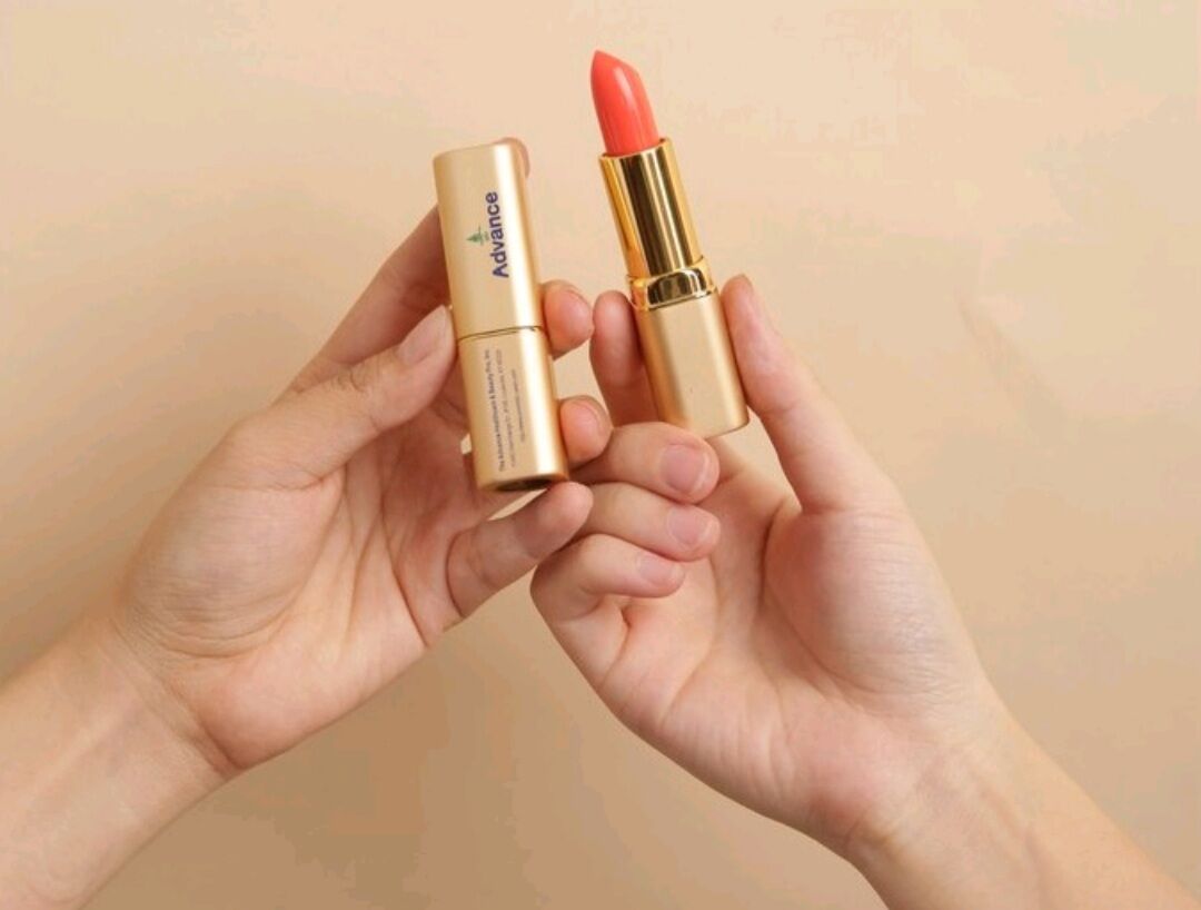 Son dưỡng Advance Lip Balm màu cam
