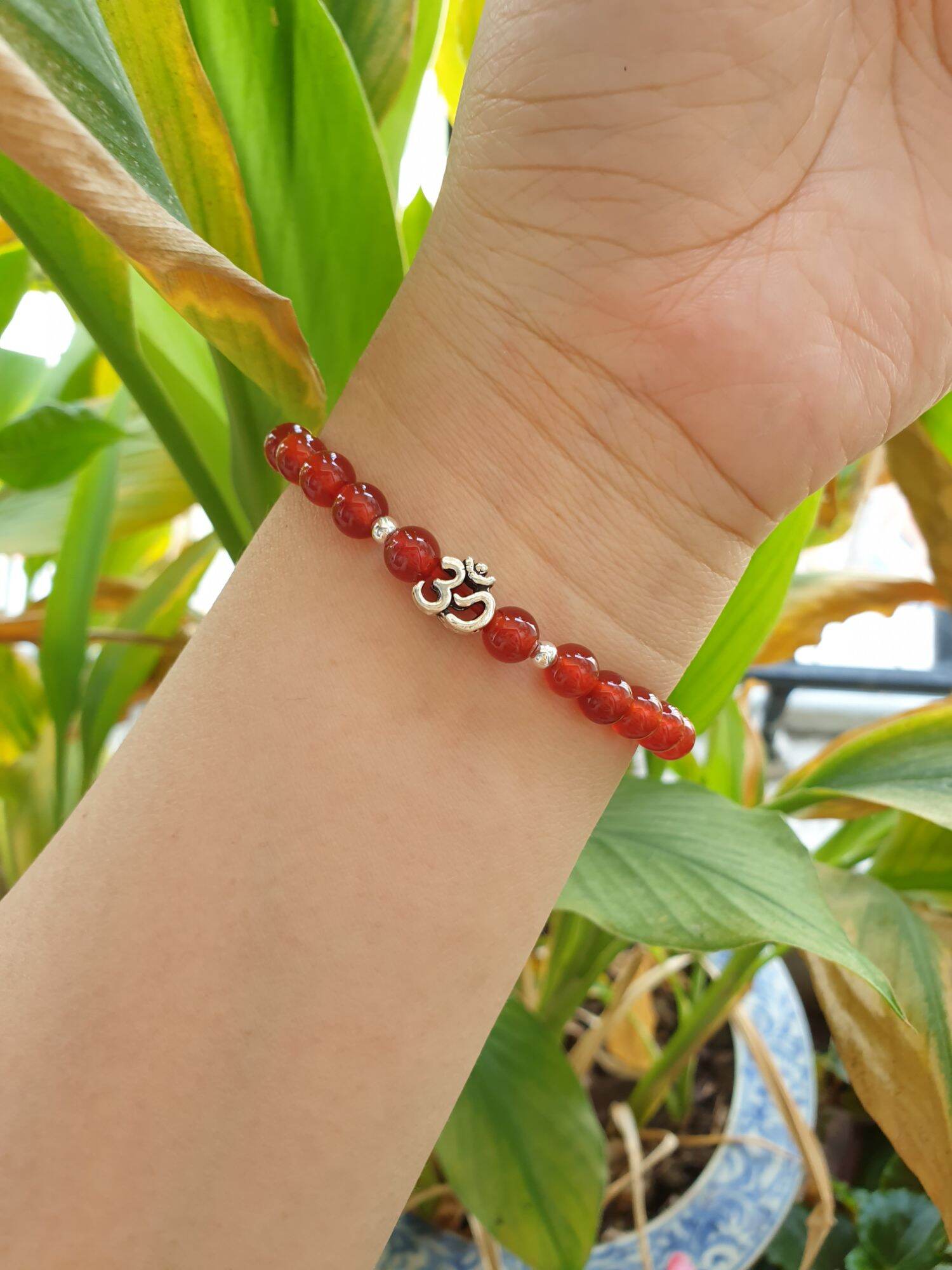 Vòng đá mã não đỏ 6ly mix charm bạc