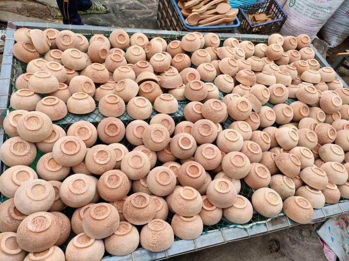 chén ăn cơm làm từ gỗ dừa