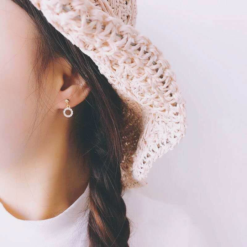Bông tai bạc, khuyên tai thời trang đính đá kim cương hot trend Lalia