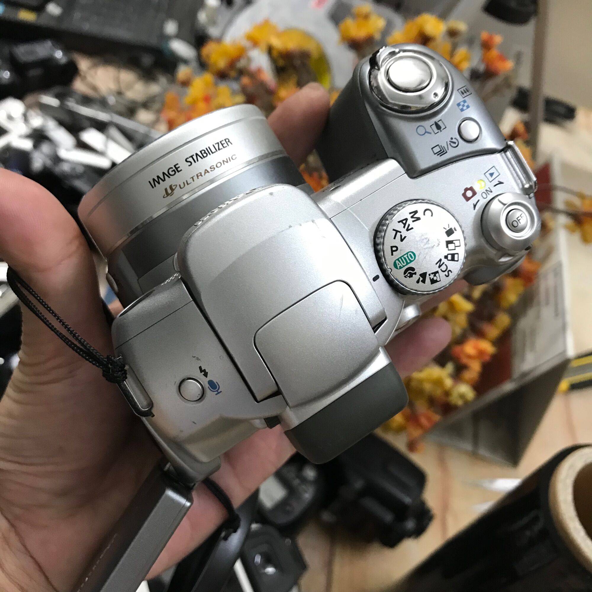 Canon powershot s2is máy cổ điển