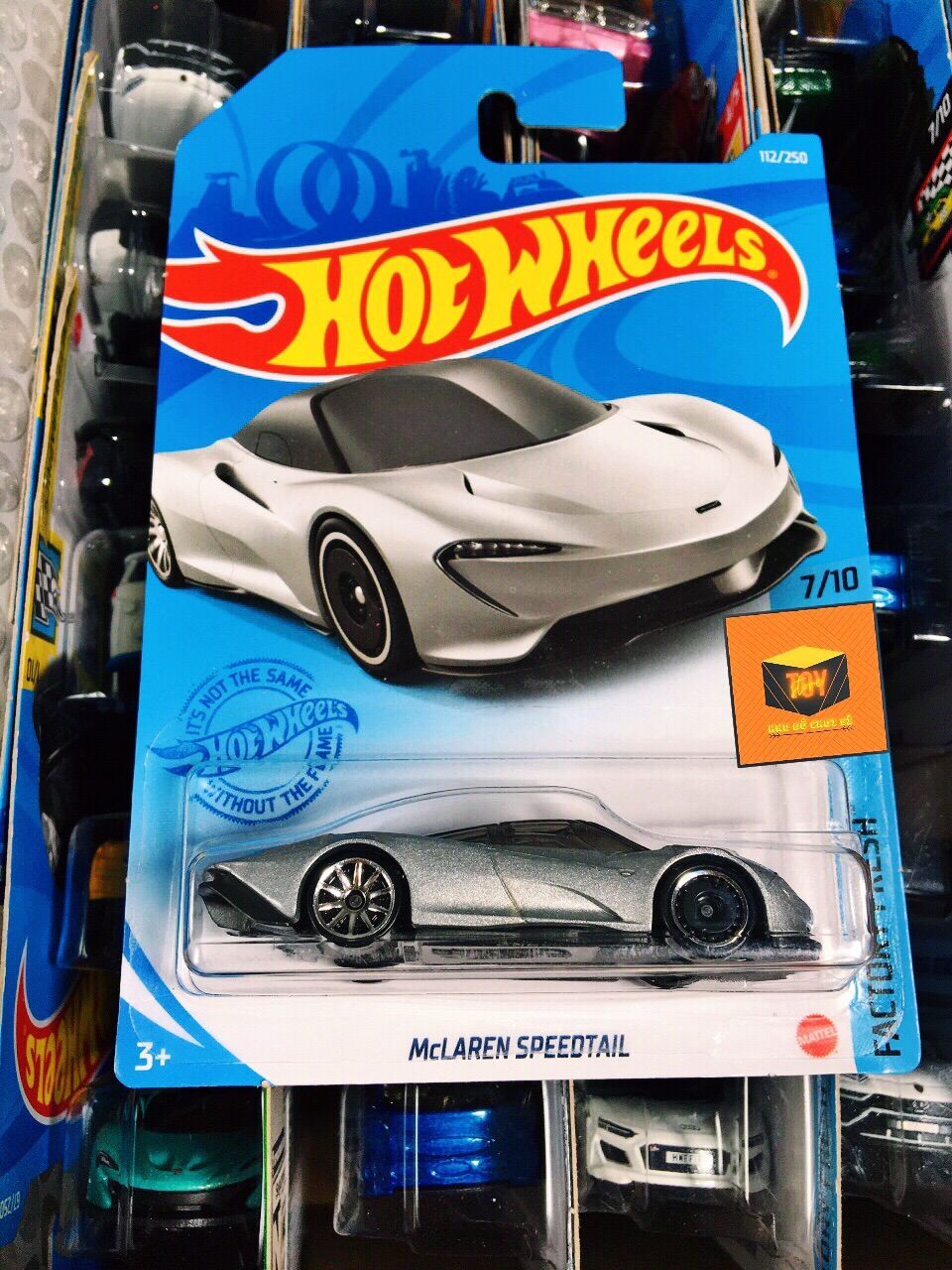 Xe mô hình hot wheels tỉ lệ 1:64 "mclaren speedtail"