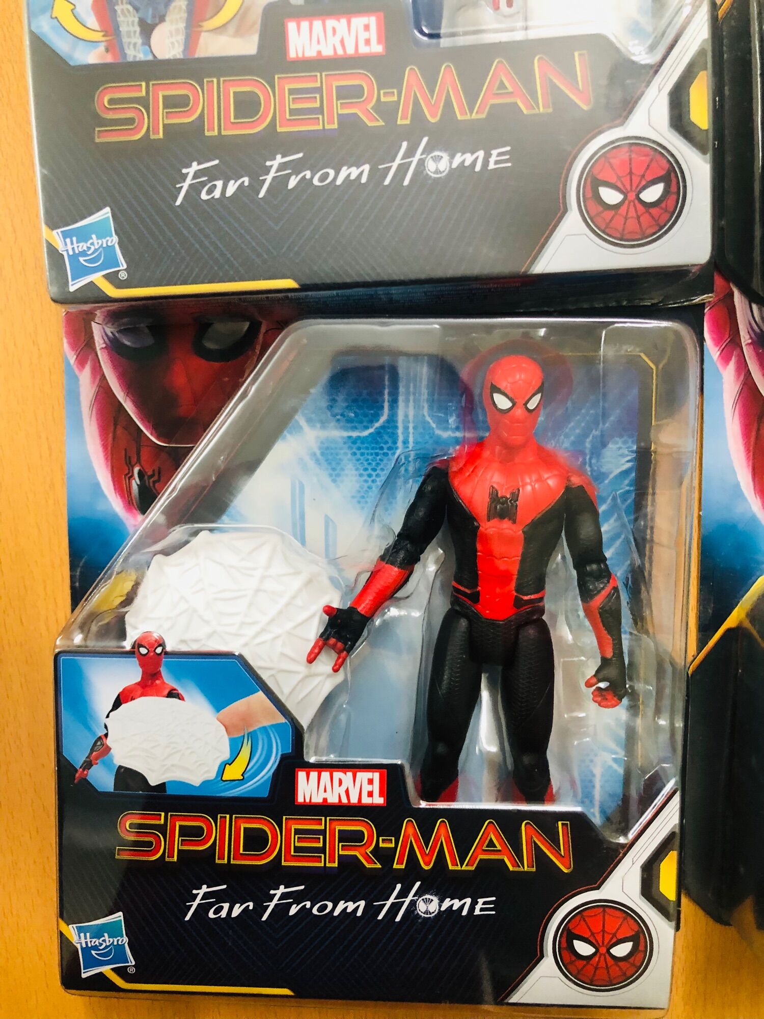 Set 6 anh hùng Marvel cực ngầu Superman far from home