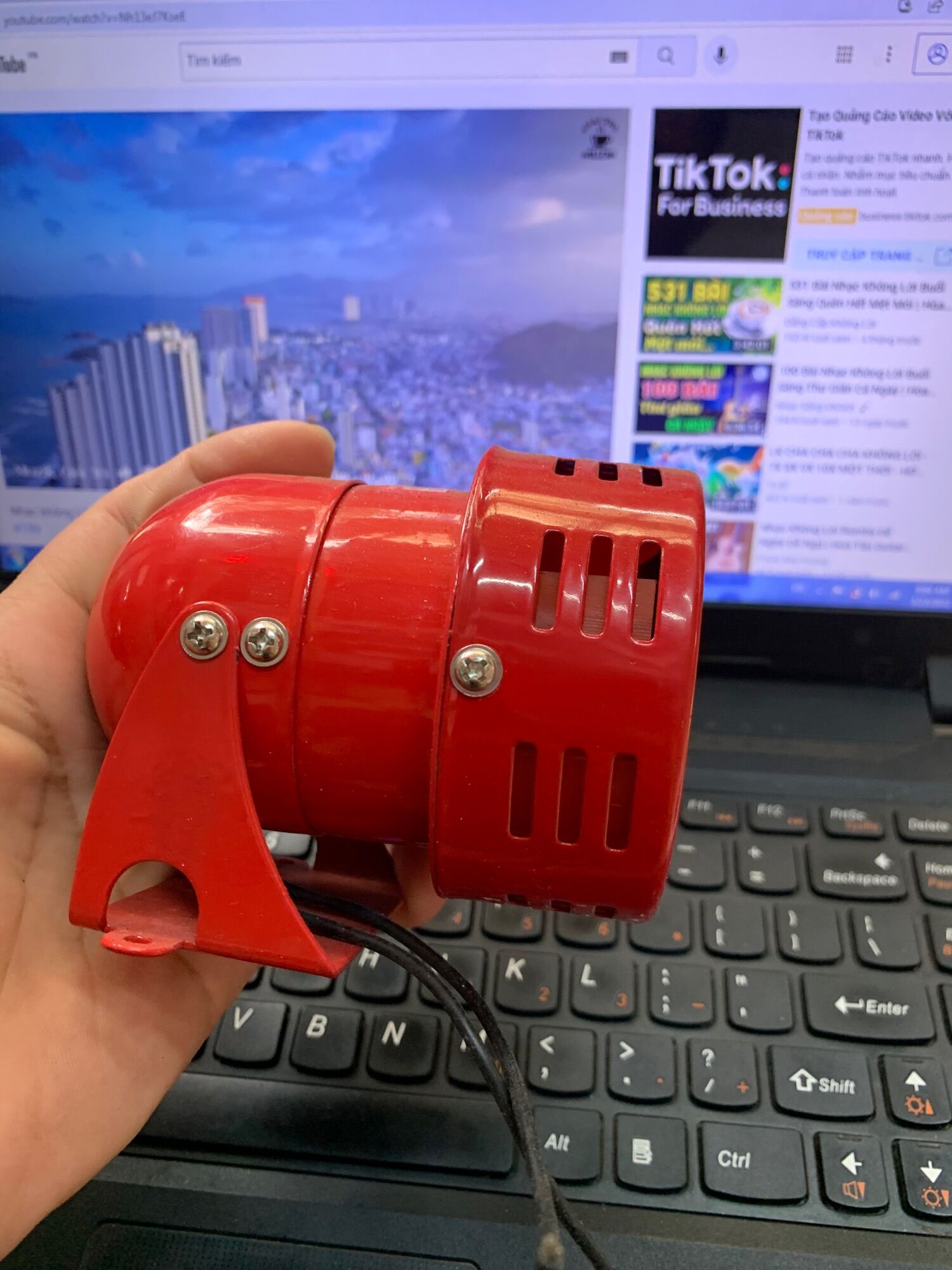 Còi hú còi báo 220v