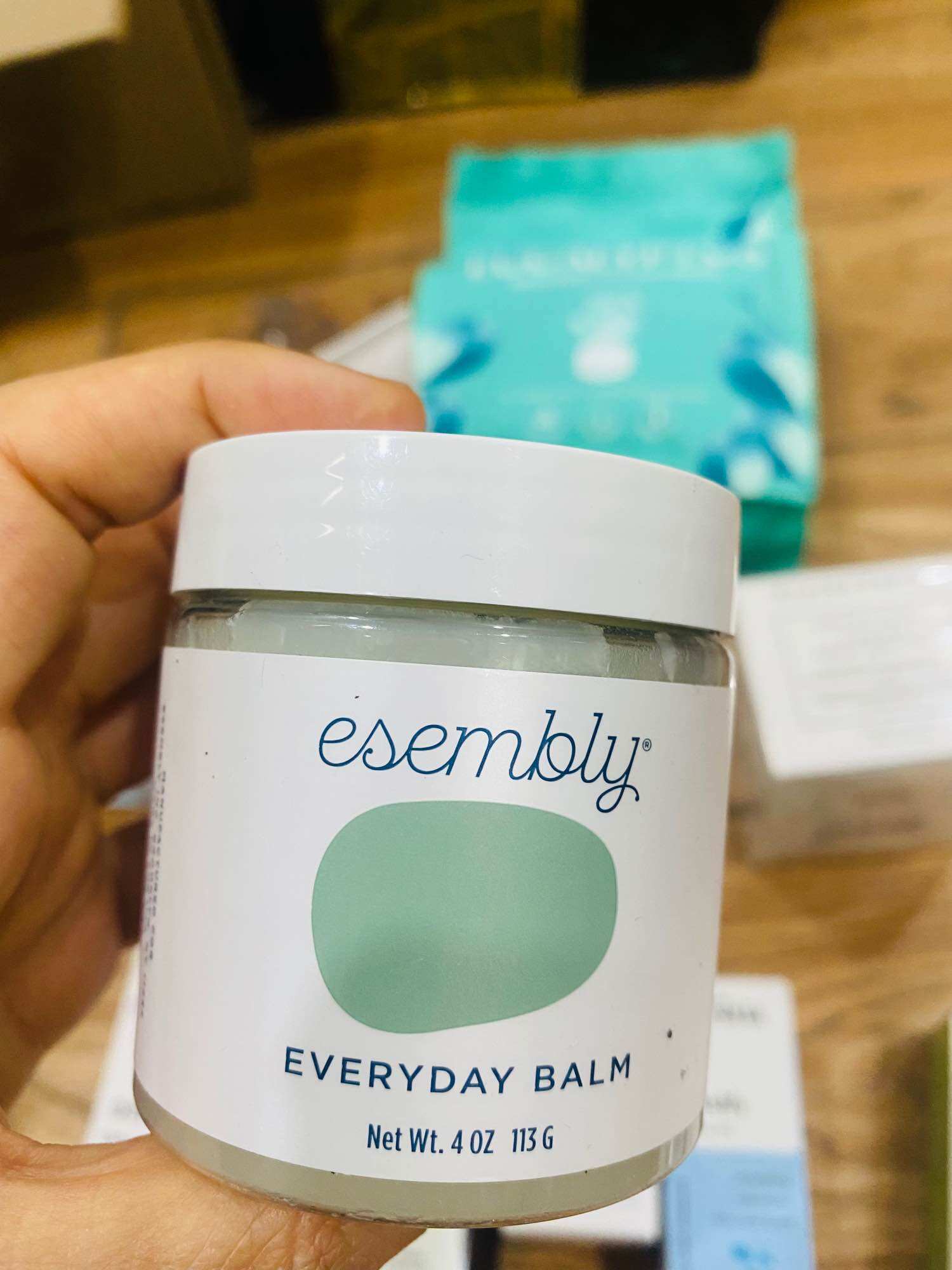 Esembly Everyday Balm, Kem dưỡng da khô và nứt nẻ cho trẻ em 113g