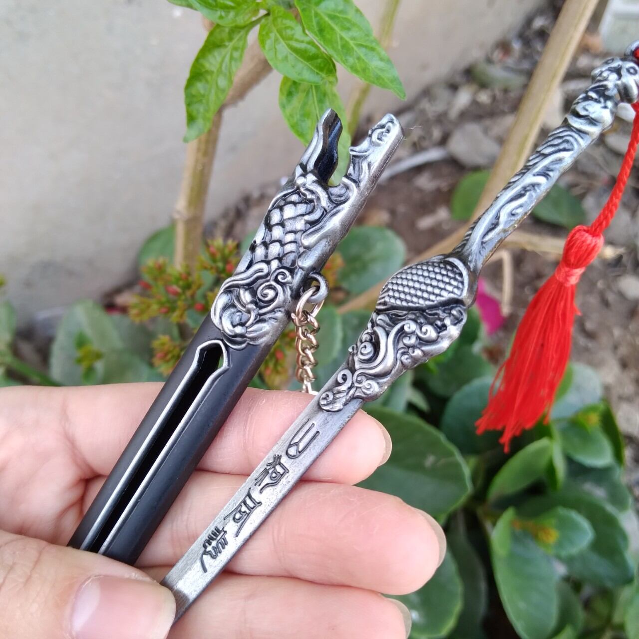 Mô Hình Du Long kiếm 22cm.