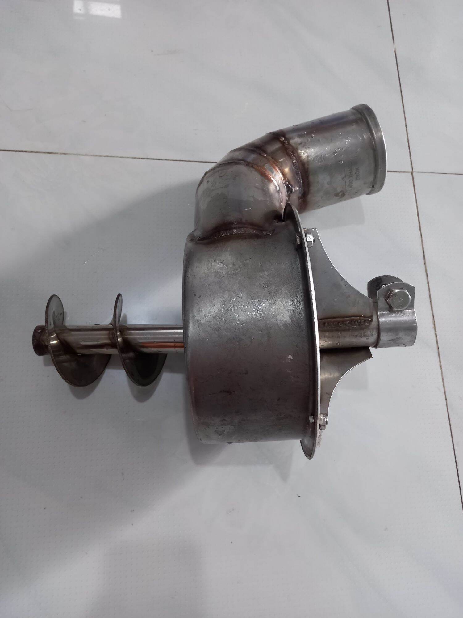 Bơm bùng dùng cho máy xăng lỗ ren 16 cốt xéo lh 0975880350