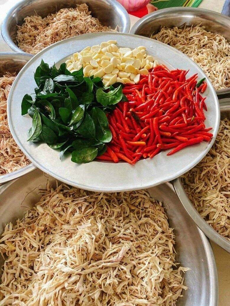 Khô Gà Lá Chanh Hủ 500Gram
