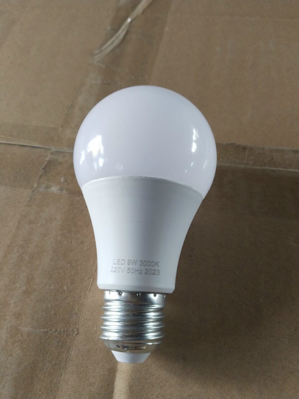 bóng led búp 9-12-15w đui e27 phổ thông