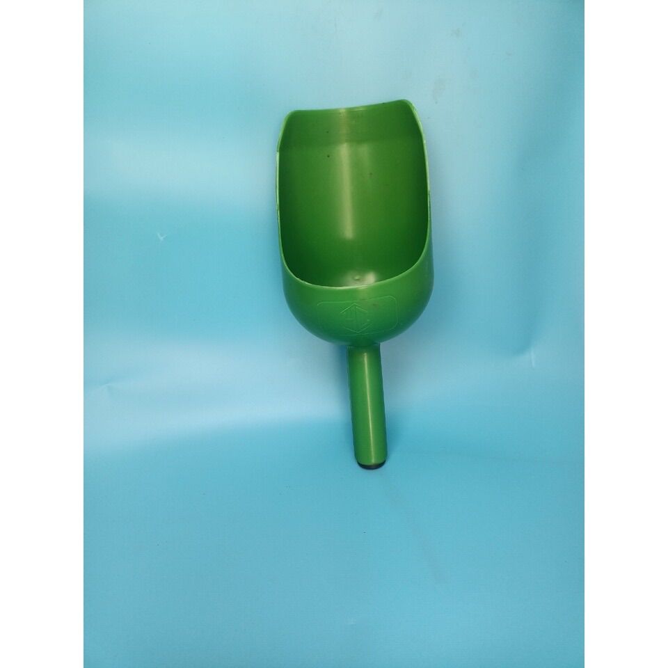 Xúc cám chất nhựa cao cấp / gáo xúc cám 1kg / ca xúc cám / gáo nhựa