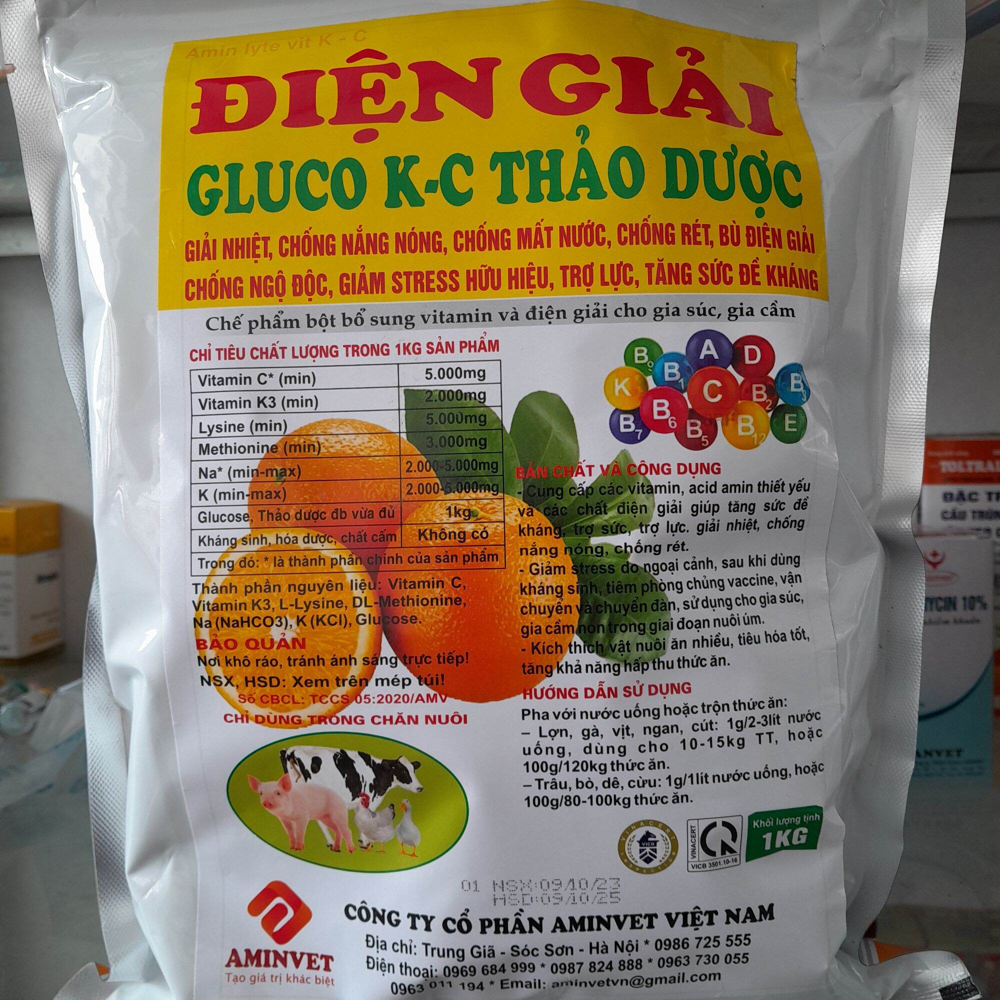 Điện giải thảo dược gluco-kc 1kg giải nhiệt , bù điện giải cho vật nuôi gà, heo...