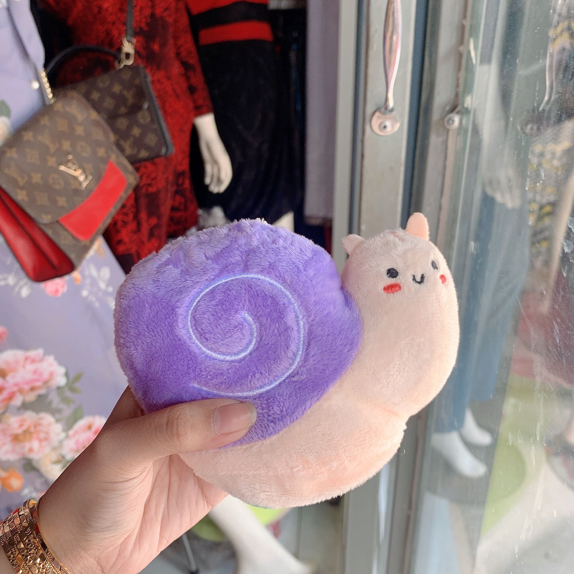 Móc khoá gấu bông miniso lộn 2 mặt