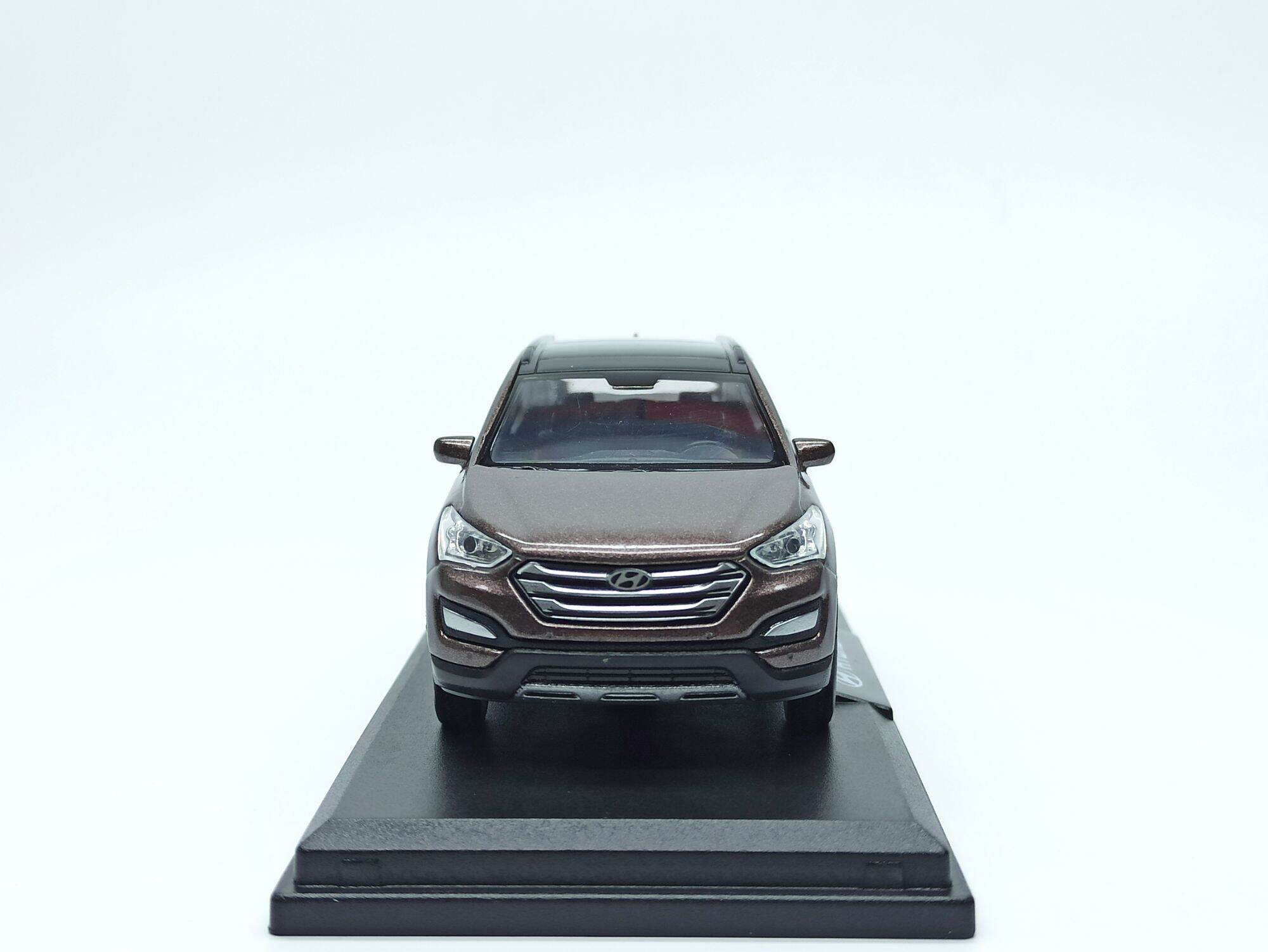 Mô hình xe Hyundai Santa Fe 2014