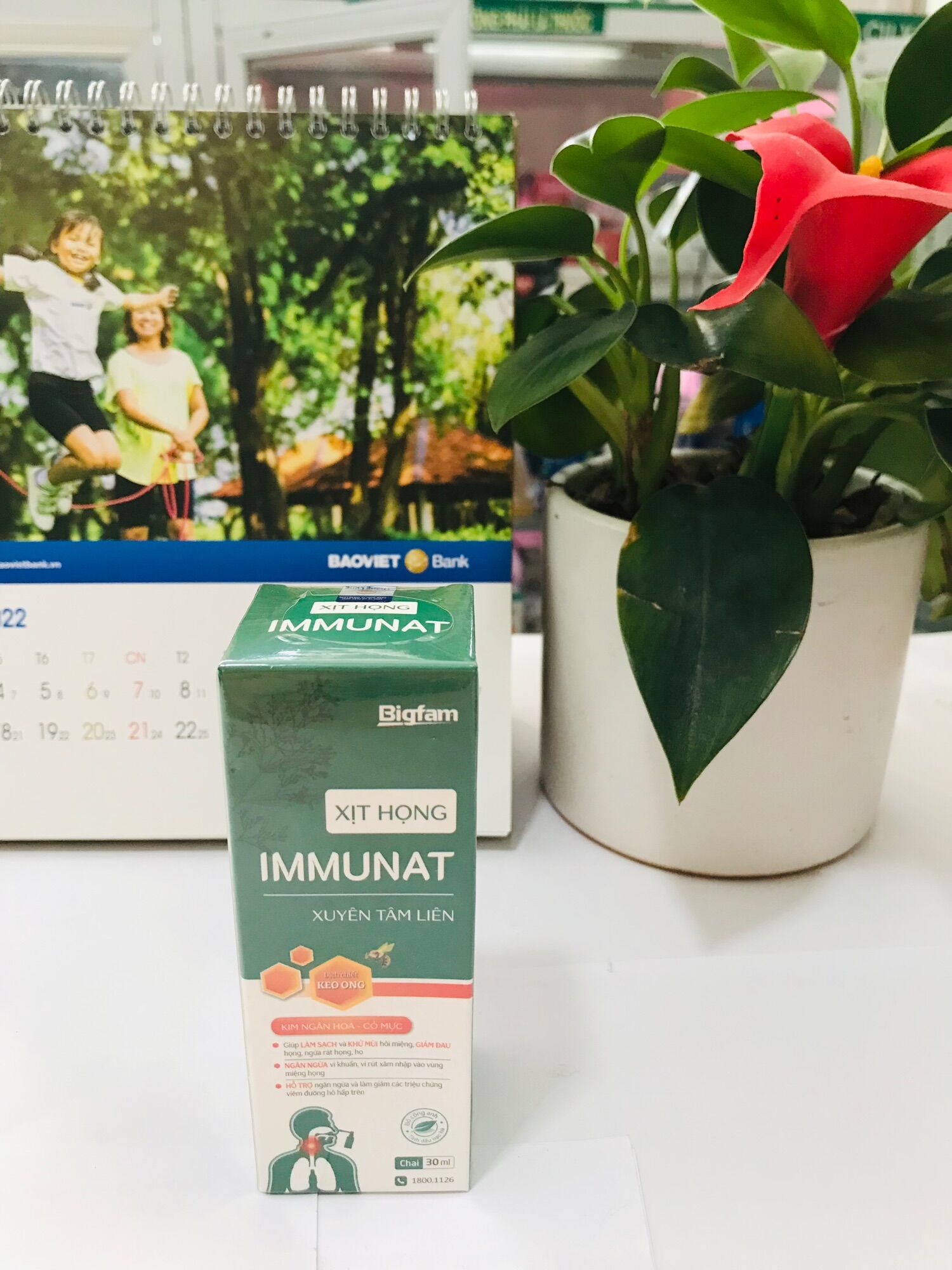 xịt họng kháng khuẩn Imunat