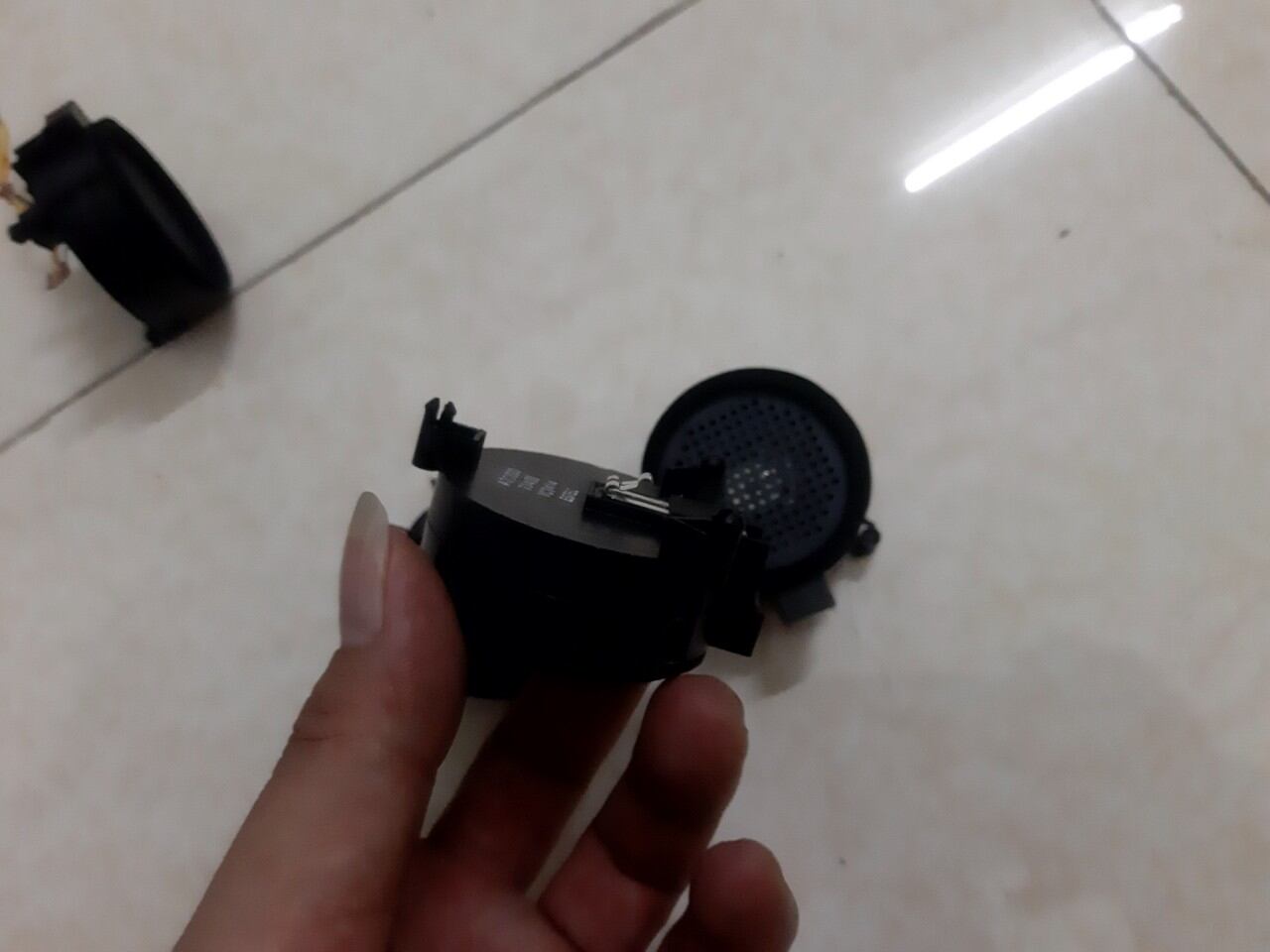 loa Toàn dải 4.3x1.9cm bãi