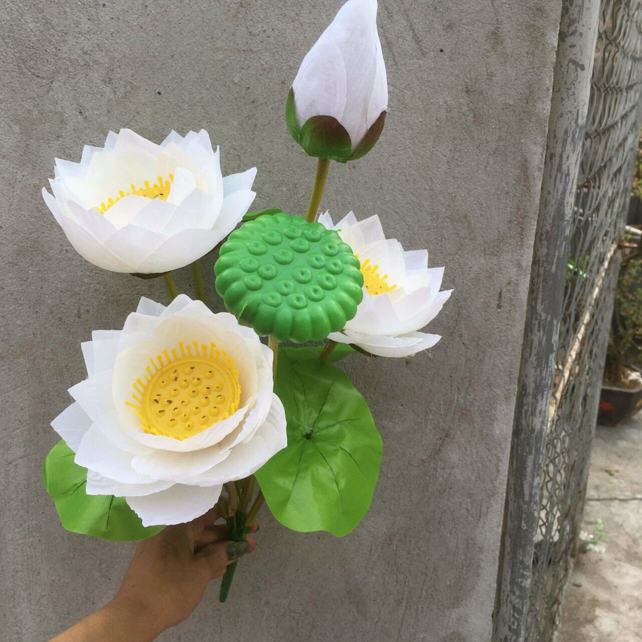 Cành hoa sen cao cấp_ hoa giả trang trí