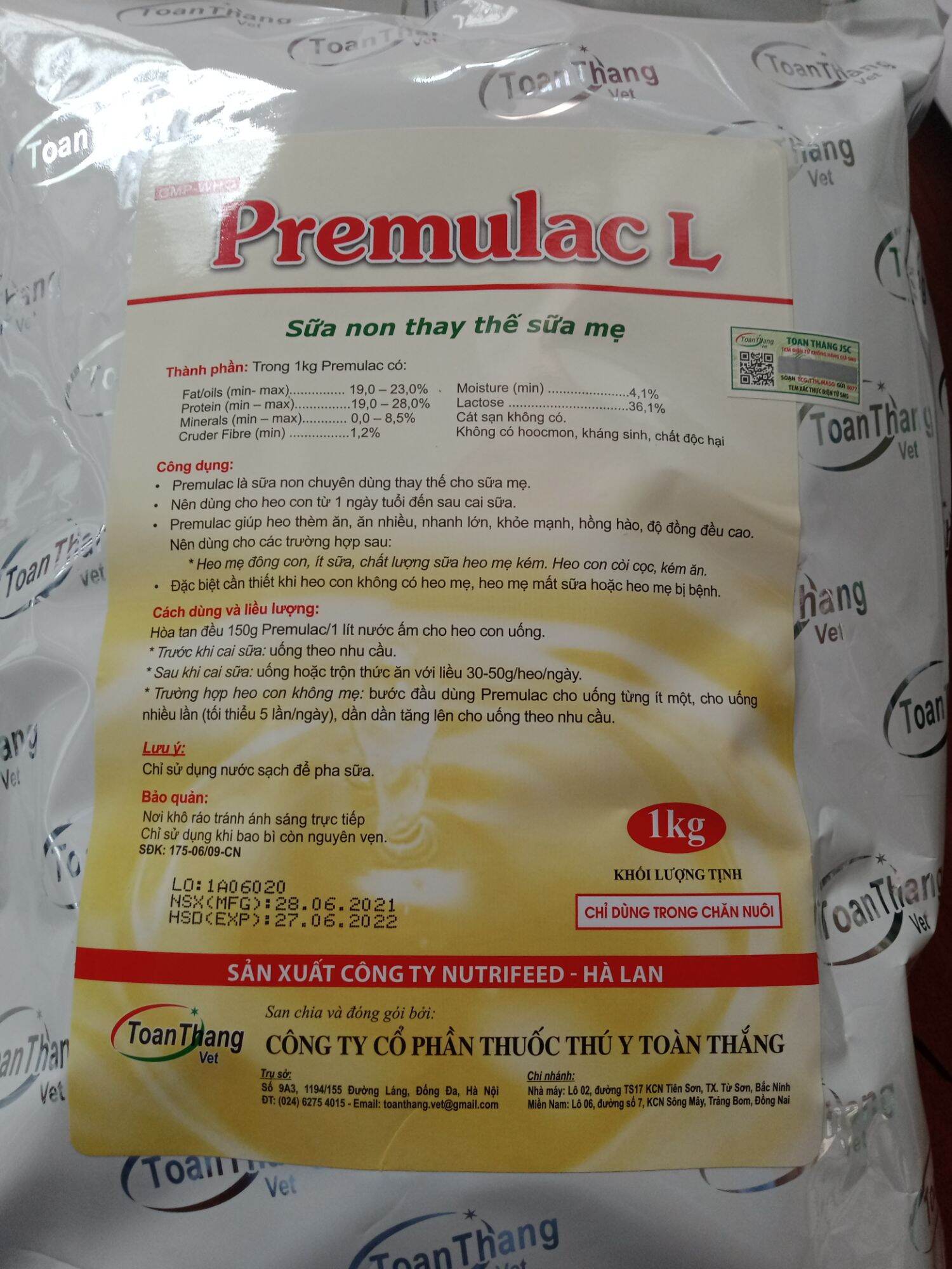 Sữa non cho dê, trâu bò, chó, lợn,dê, cừu (gói 1kg)