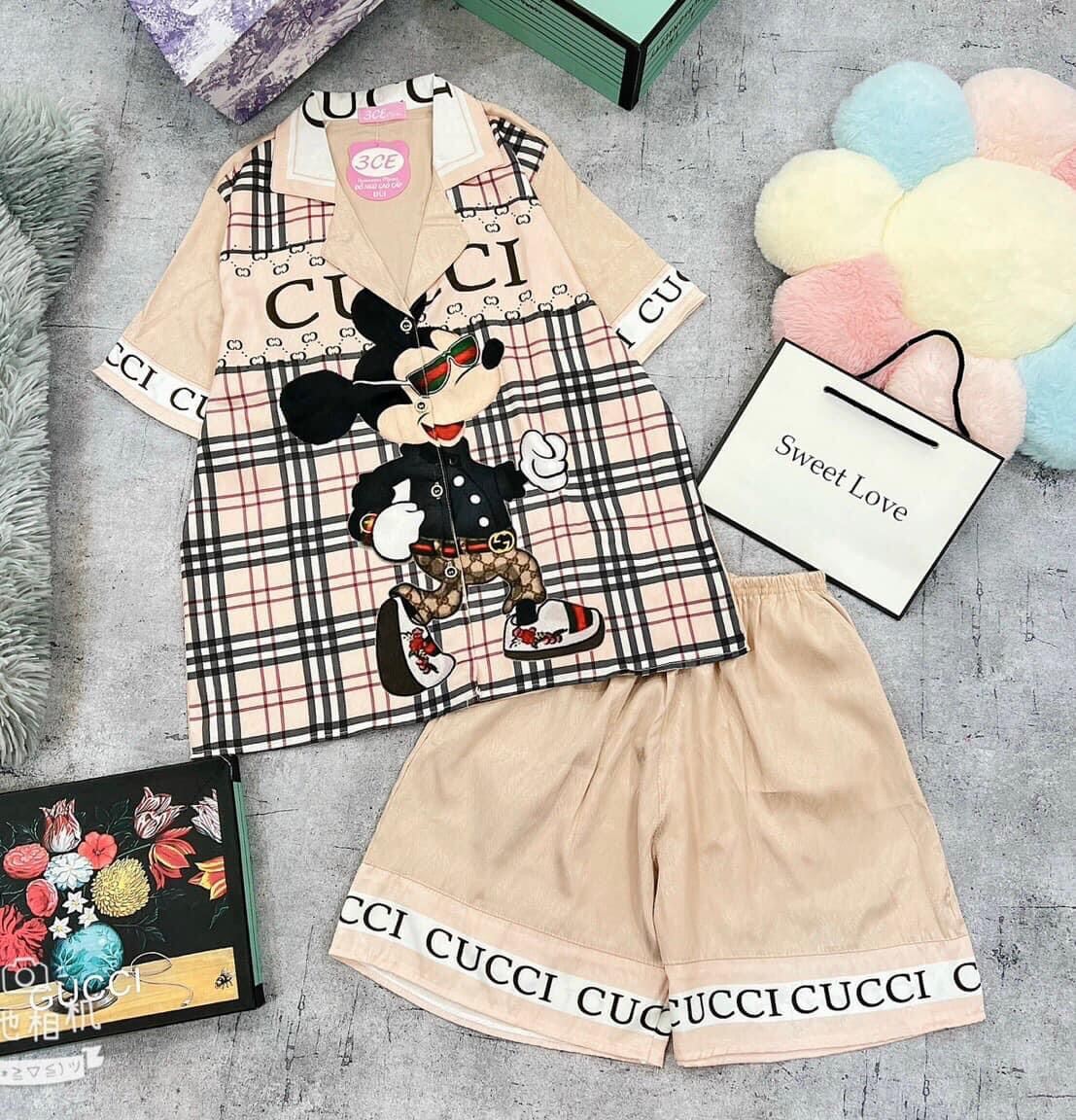 Bộ Pijama đùi Đồ Nhà Moon chất liệu lụa xước ánh kim thiết kế cao cấp giá rẻ in hình dễ thương 5d, bộ đùi Pijama nữ mặc nhà thoải mái, chất vải siêu xịn