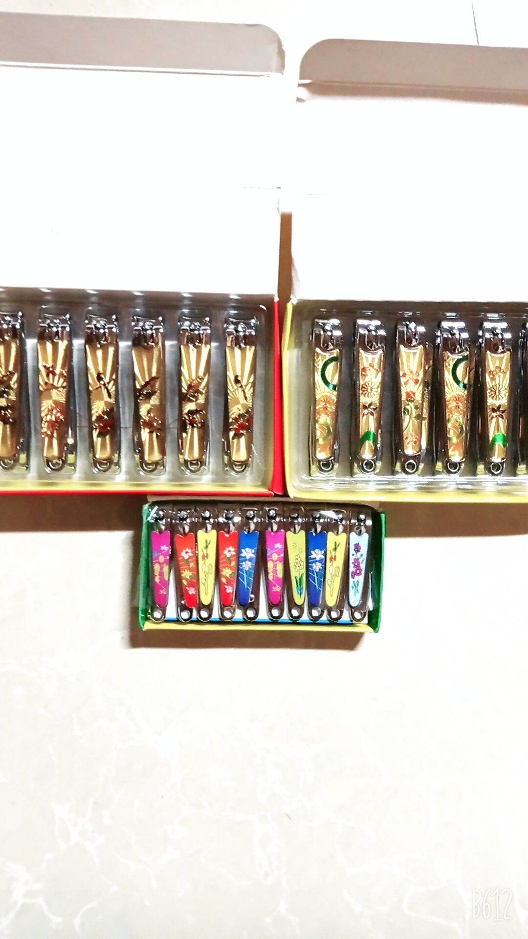 COMBO 20 CÁI BẤM MÓNG TAY HÀNG SỊN. KÈM MÓC LẤY RÁY TAI VÀ DŨA MÓNG