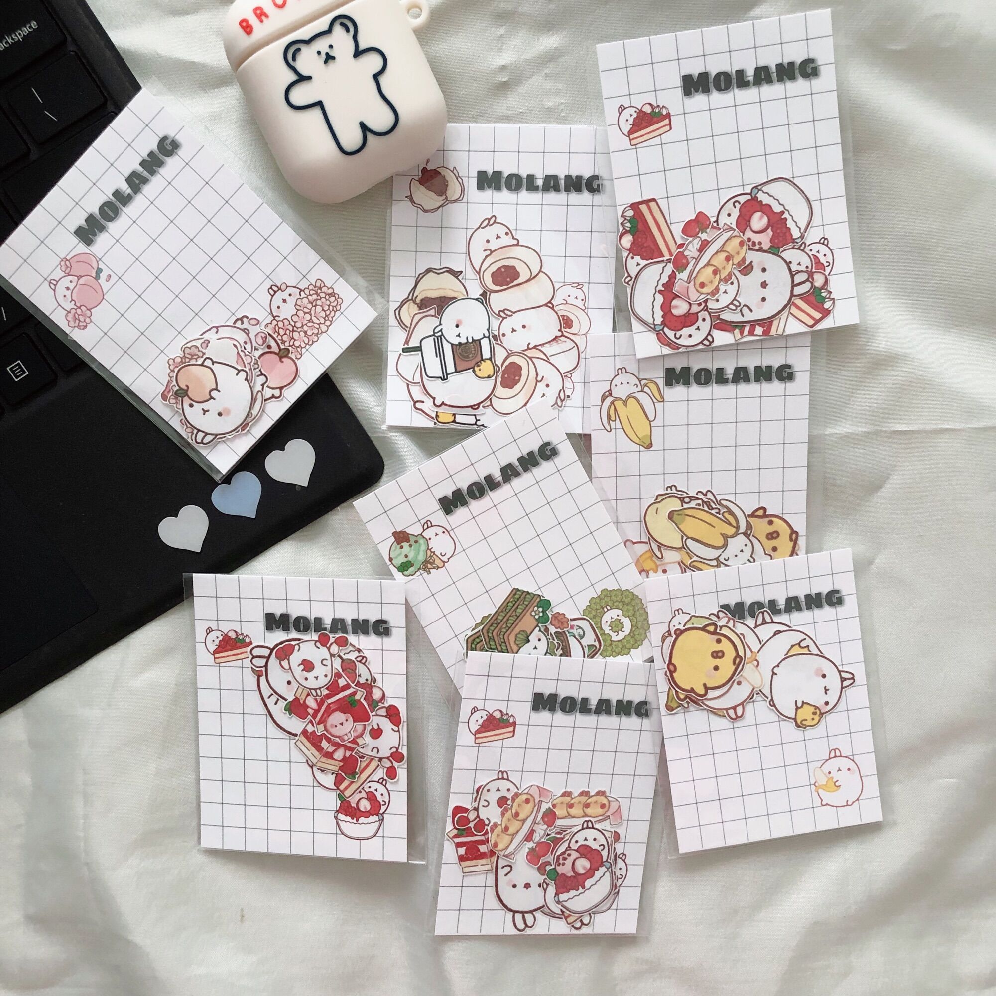 Set 12 miếng dán sticker trang trí hoạ tiết molang