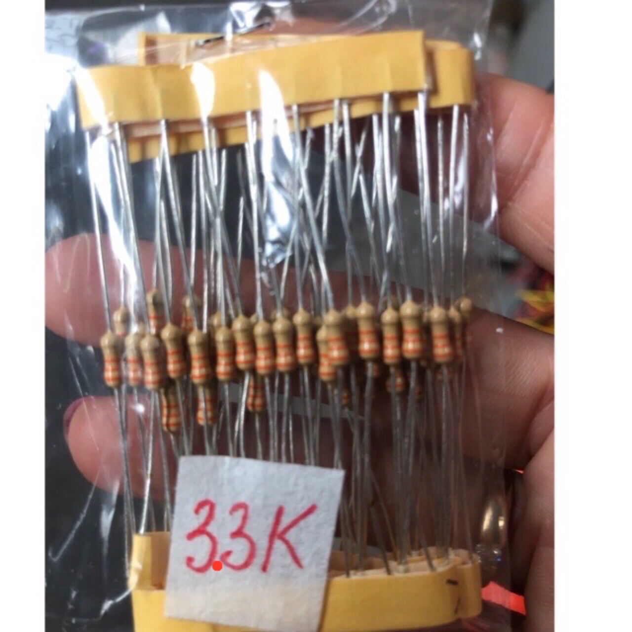100 con trở 3.3k