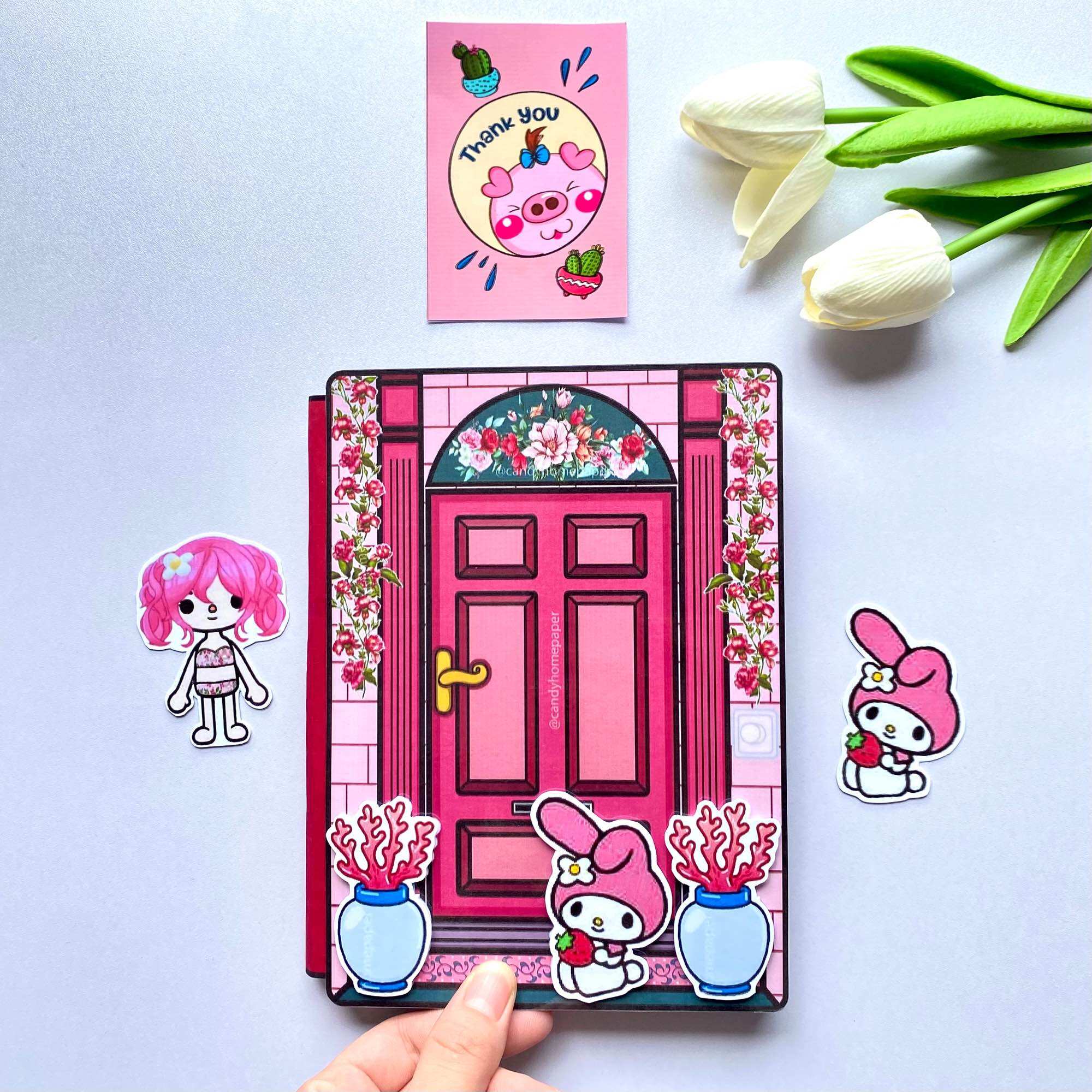 Ngôi nhà màu hồng Melody - Búp bê giấy