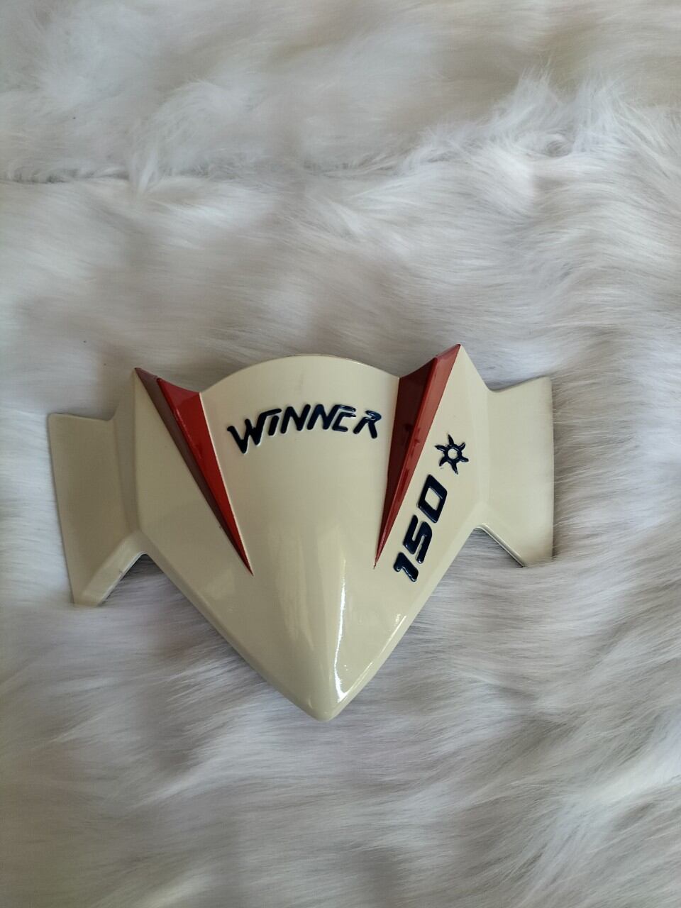 Mão Chắn Gió Winner V1 Kiểu Sừng