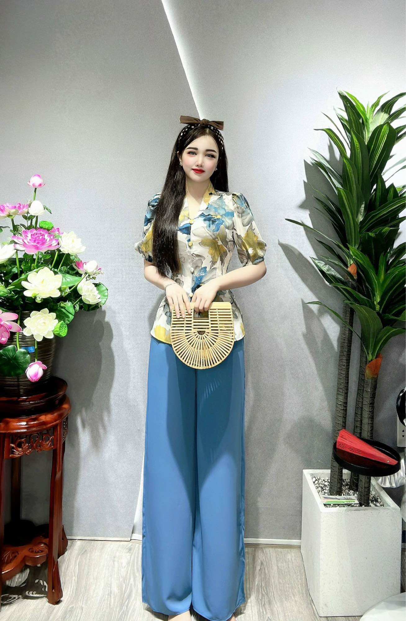 Bộ bà ba cổ tym nút bọc tay bí lụa mango