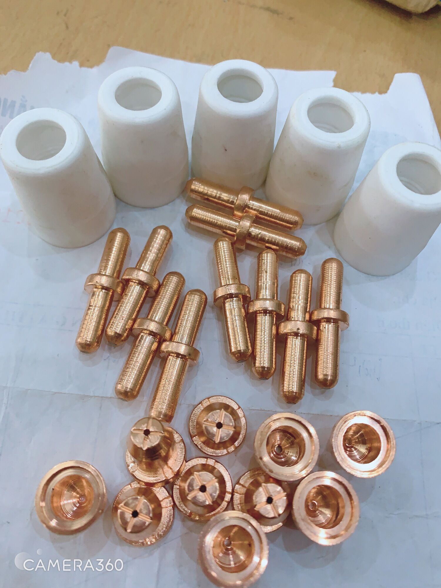 Bộ 10 bép cắt -plasma klg 60- klg 80 như ảnh