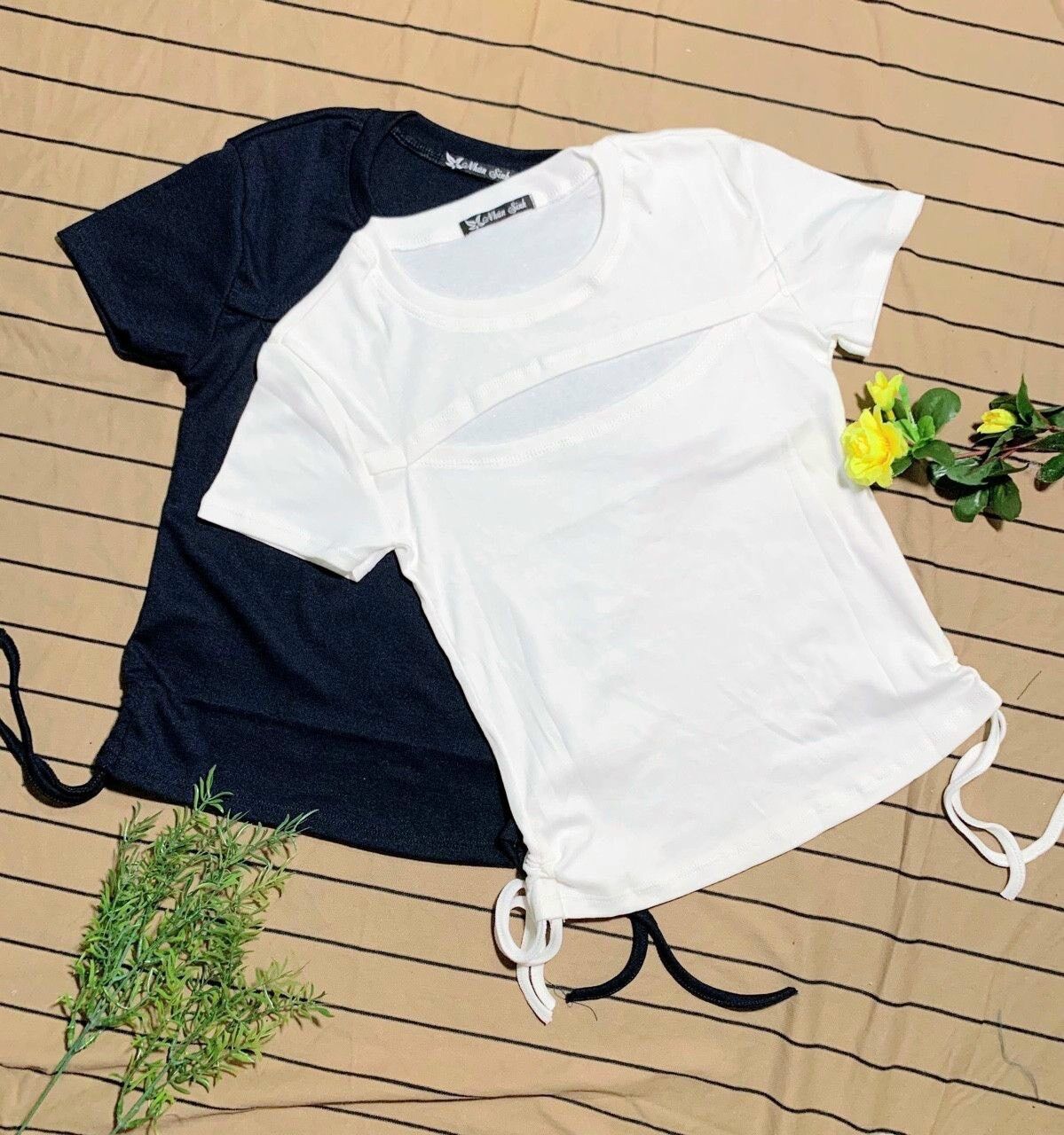 Áo croptop xẻ ngực rút 2 bên