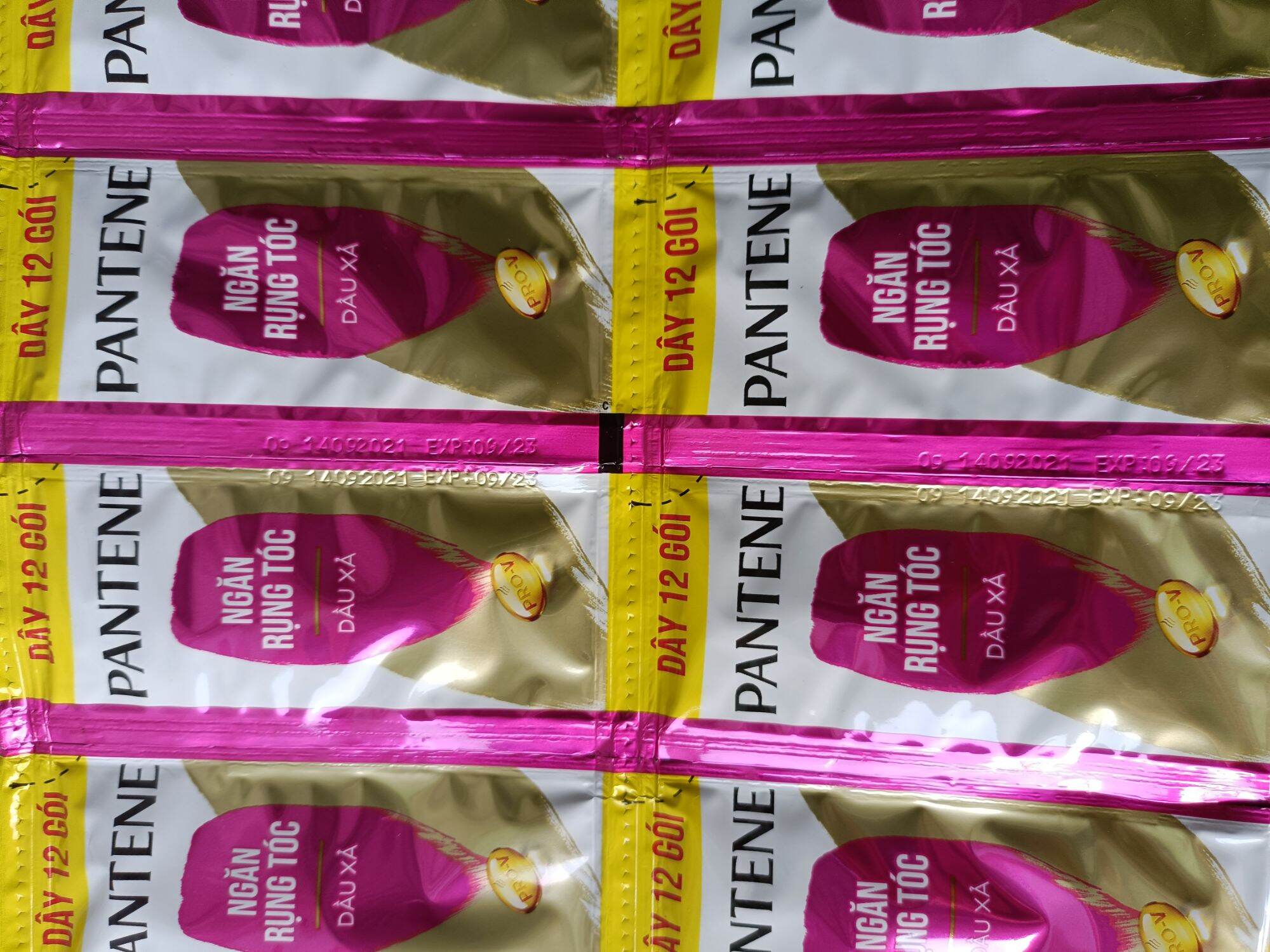 Combo 10 dây xả tóc Pantene (dây 10 gói)