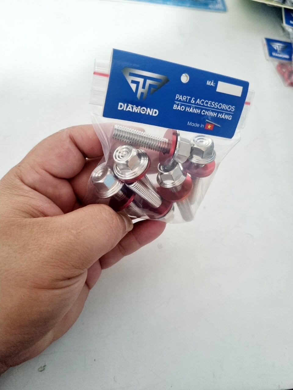 Ốc dàn đầu satria 16 con ốc thái
