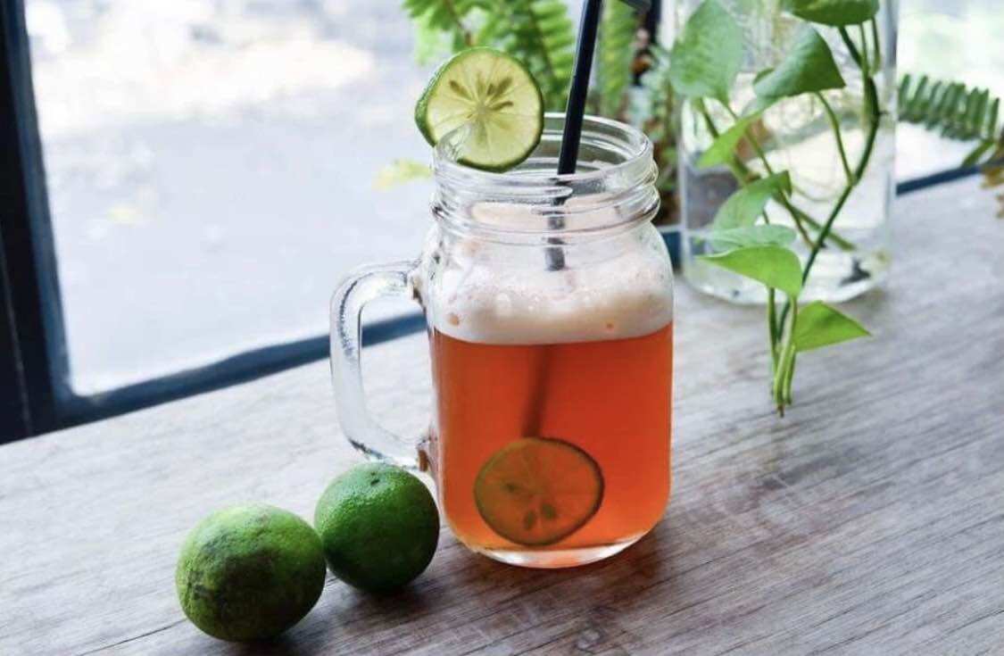 Ly Thuỷ Tinh Quai Trà Sữa Nắp Lỗ