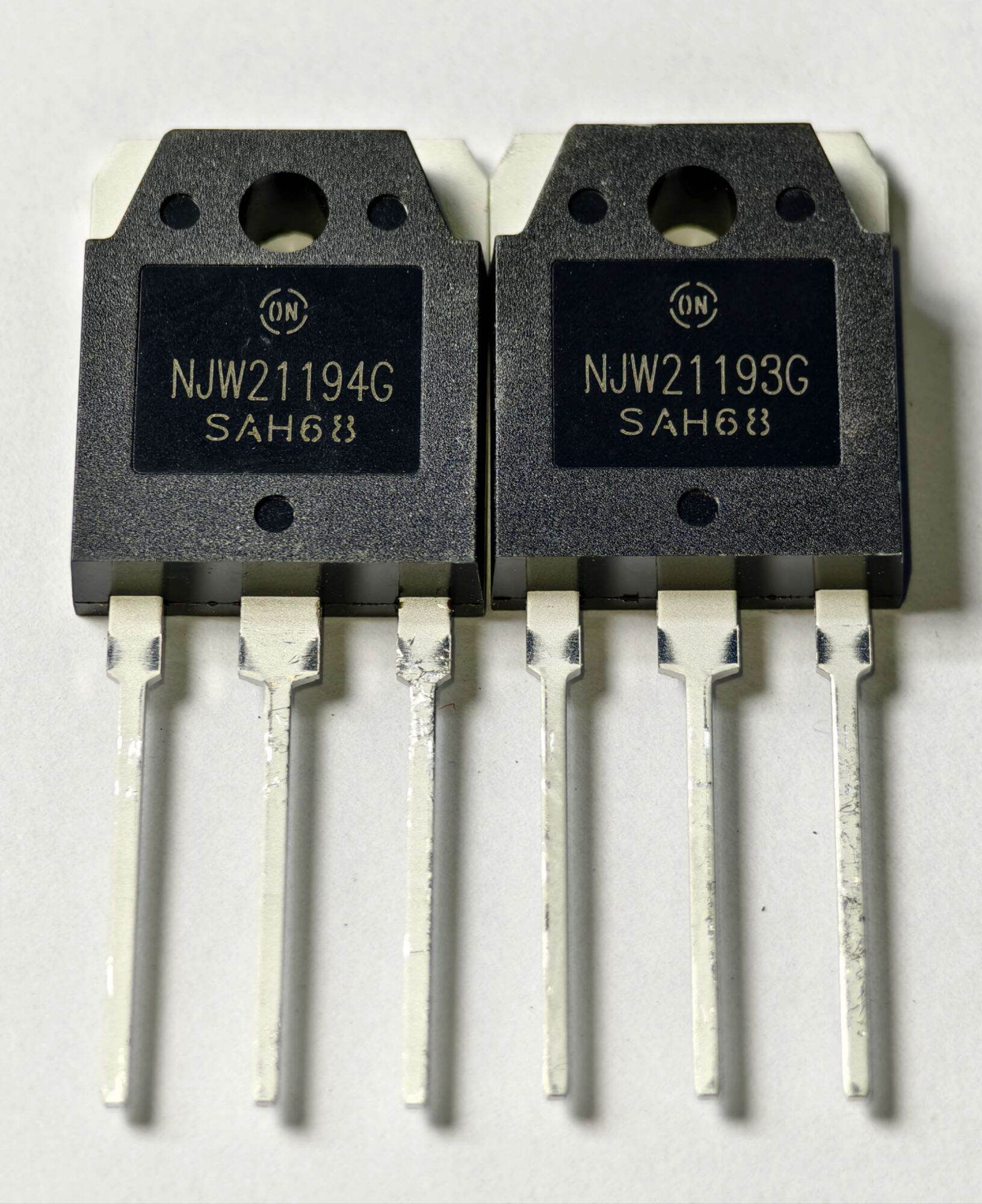 Cặp sò NJW0302 0281 loại 1 chất lượng cao