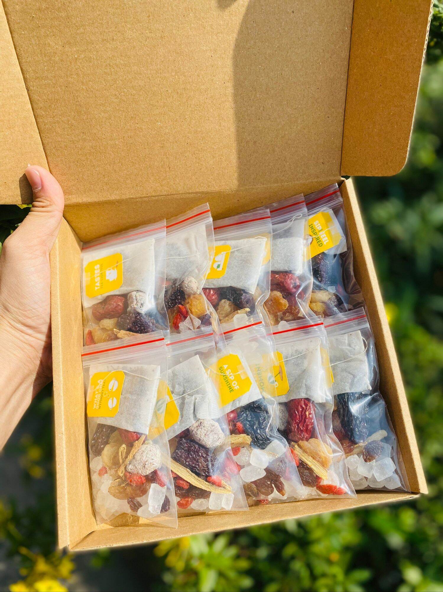 TRÀ LIPTON CAM THẢO MỘC XÍ MUỘI, set 10 gói