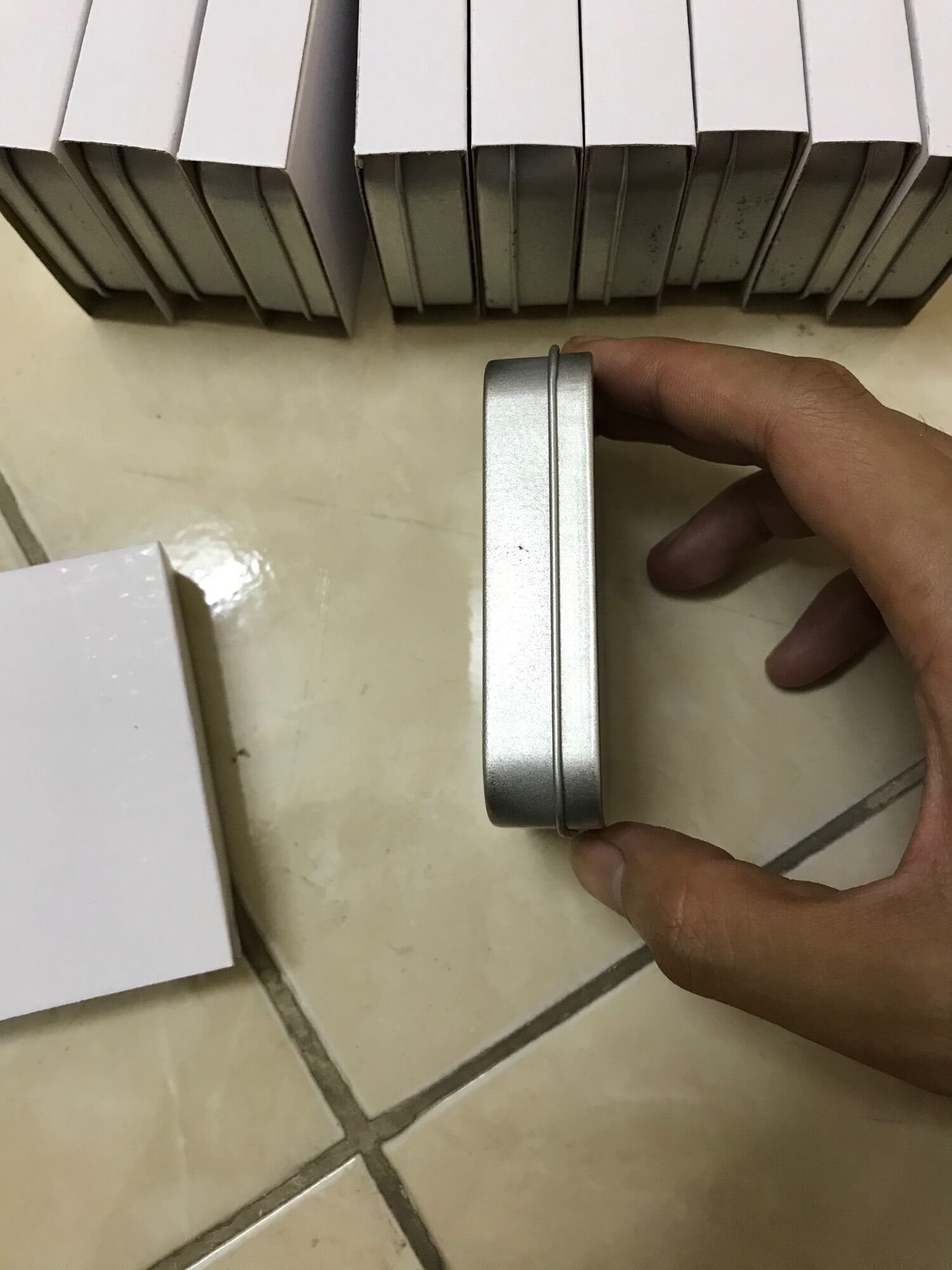 Hộp Thiếc Đựng Zippo