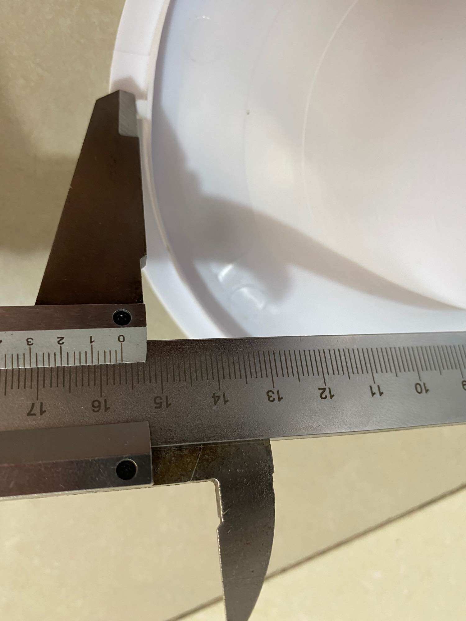 Phễu úp bình cây nước nóng lạnh 16,8cm