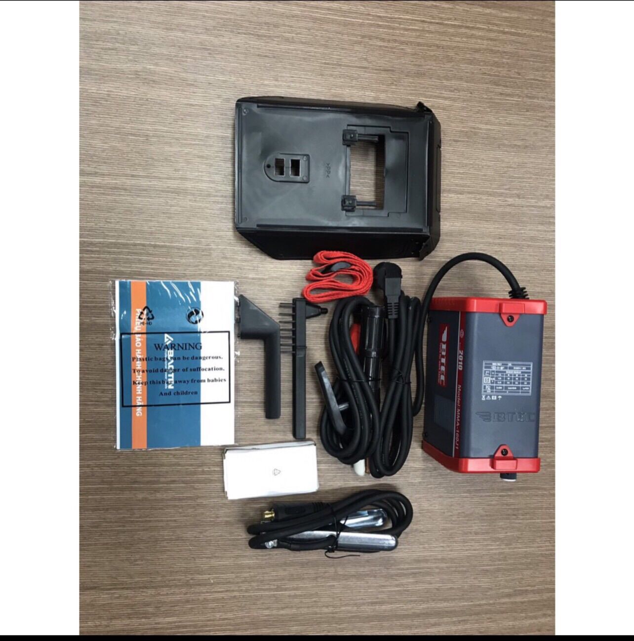 Máy hàn BTEC MMA-200 Mini máy hàn que mini nhỏ gọn.