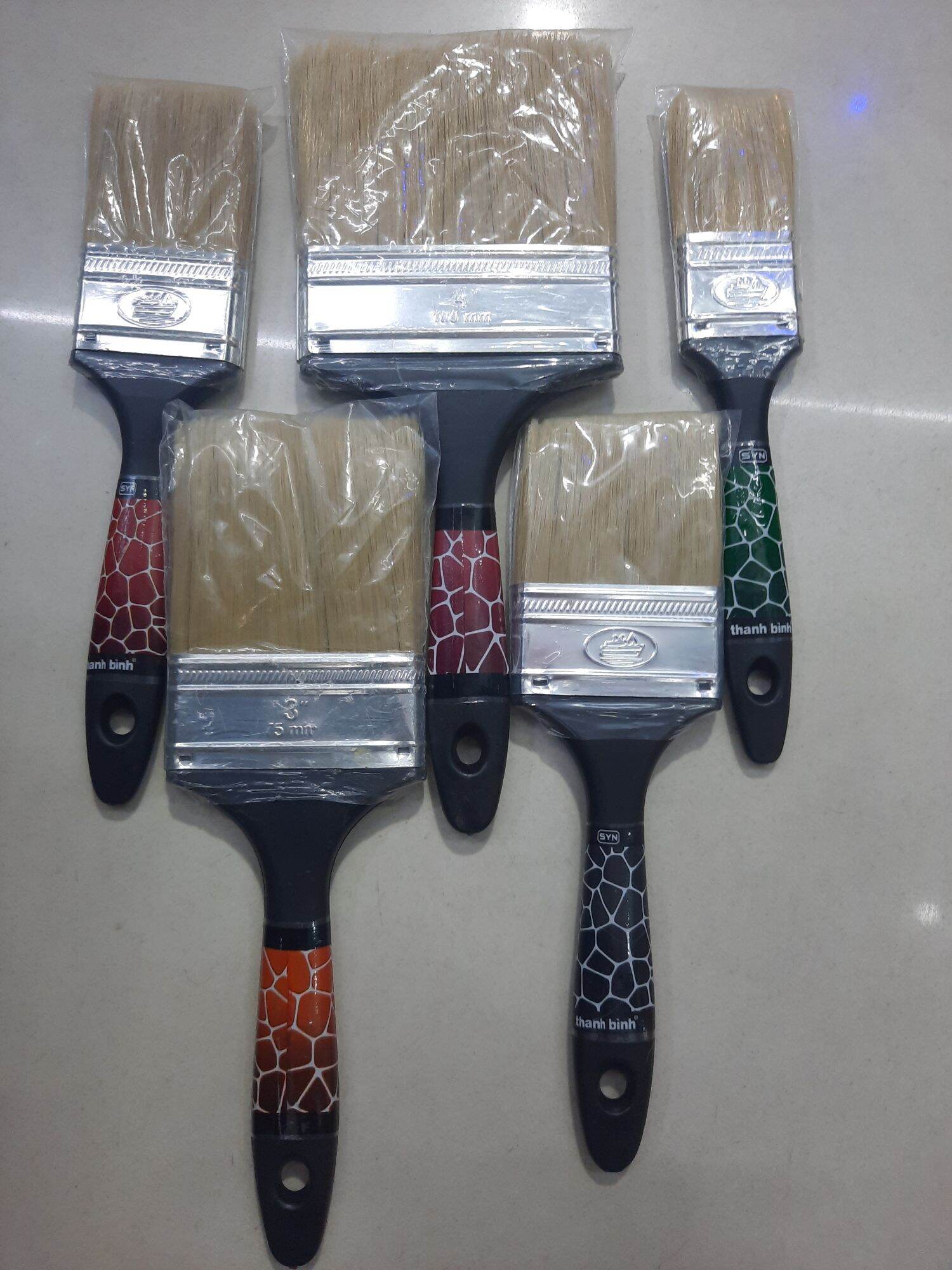 Cọ sơn cán nhựa đen Thanh Bình
