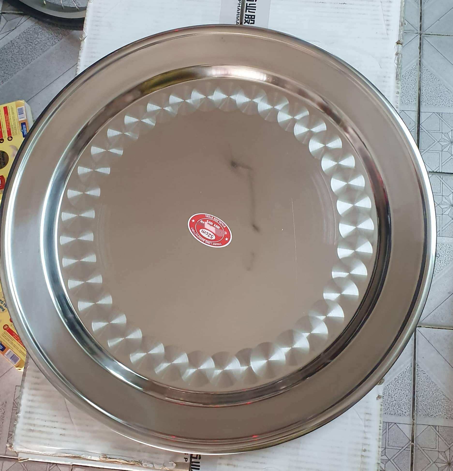 Mâm vành inox 430 dày dặn và sáng bóng kích thước 48cm và 52cm.